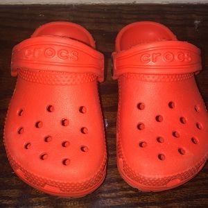 CROCS